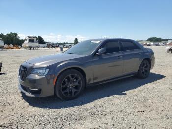  Salvage Chrysler 300