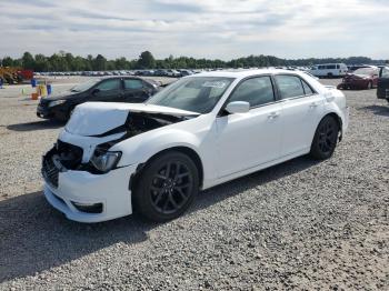  Salvage Chrysler 300