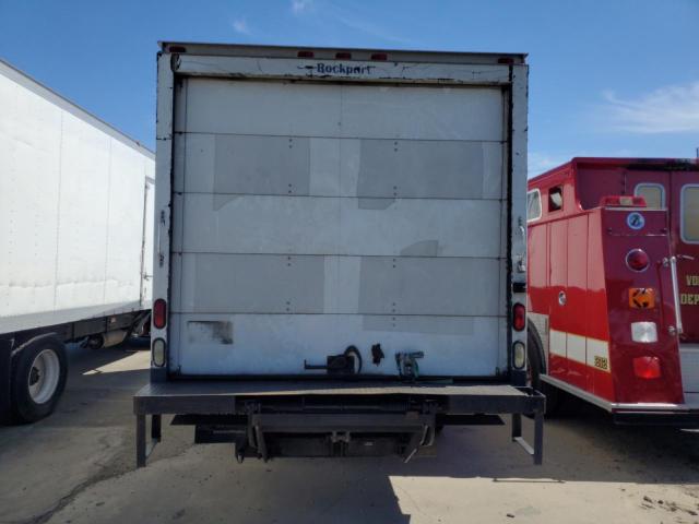 Ford Econoline E450 Super Duty Cutaway Van Image 8