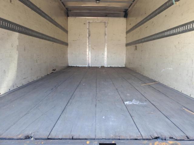 Ford Econoline E450 Super Duty Cutaway Van Image 7