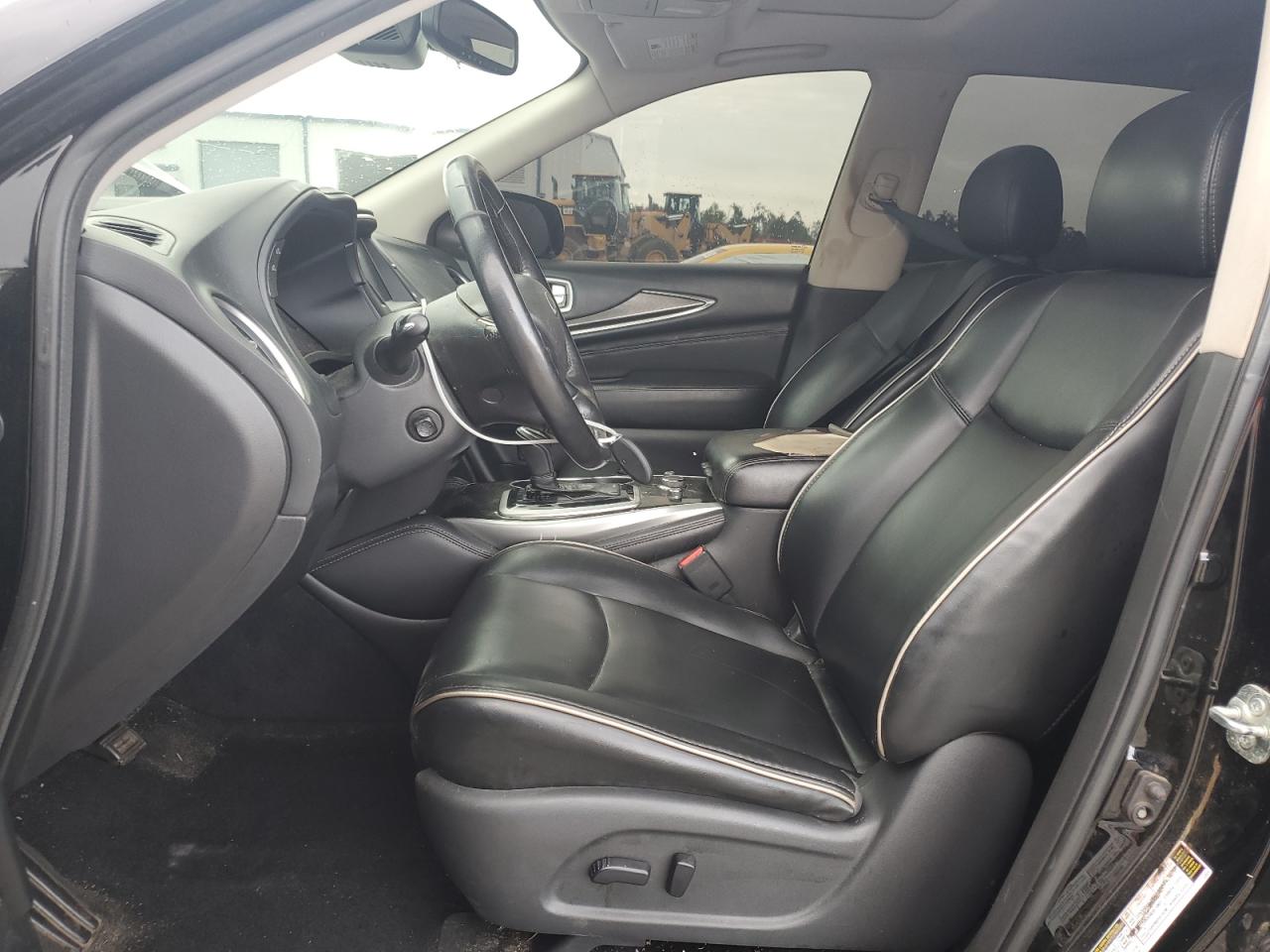 INFINITI Qx Luxe Image 8