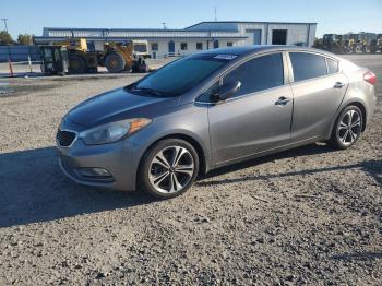  Salvage Kia Forte