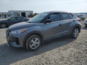  Salvage Nissan Kicks