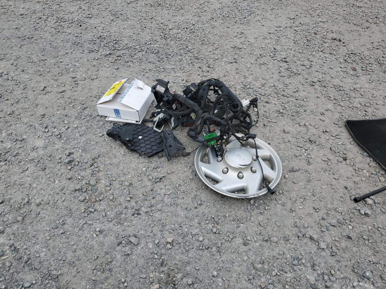 Ford Transit Xlt Image 9