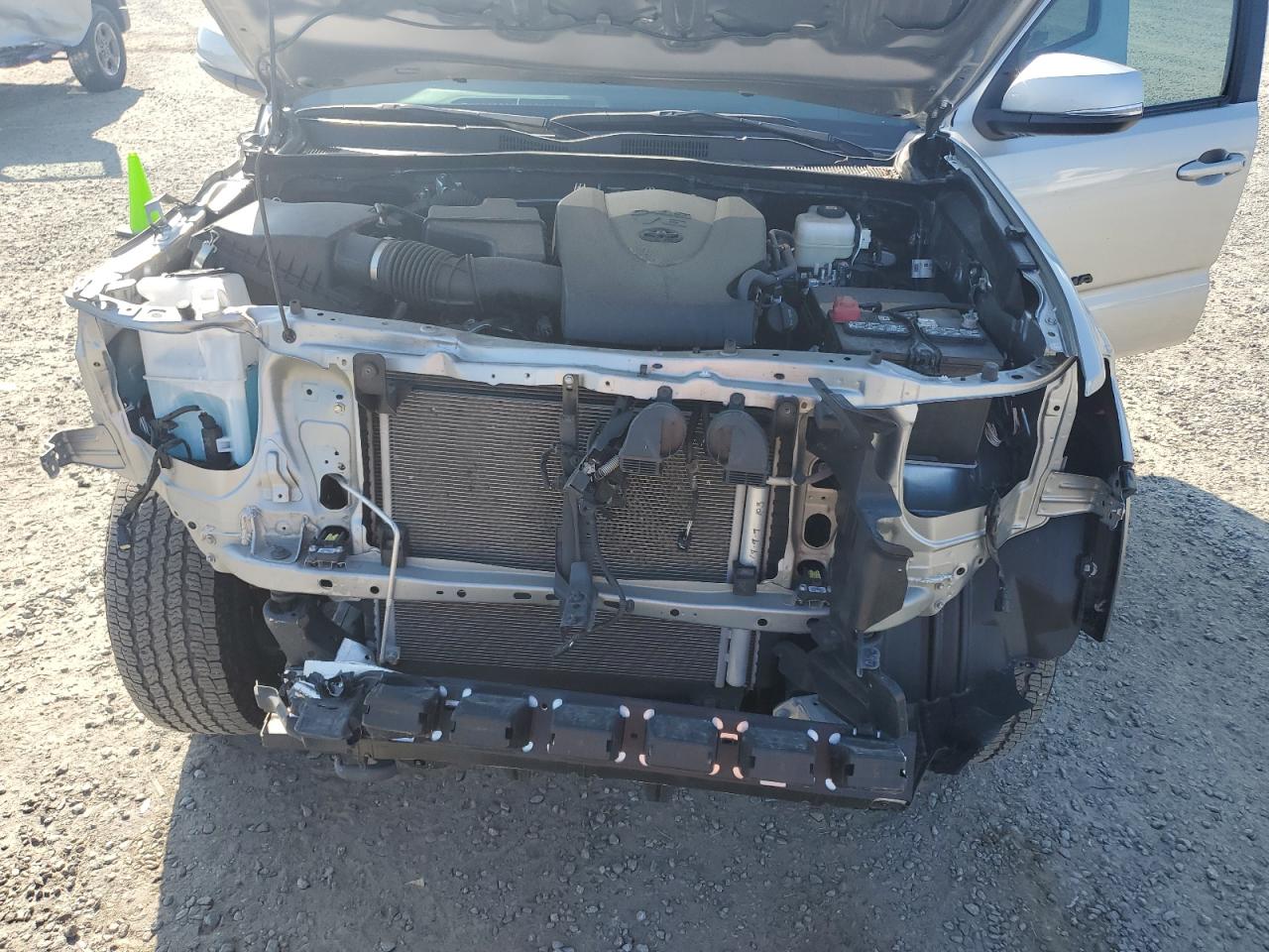 Toyota Tacoma Double Cab Image 9