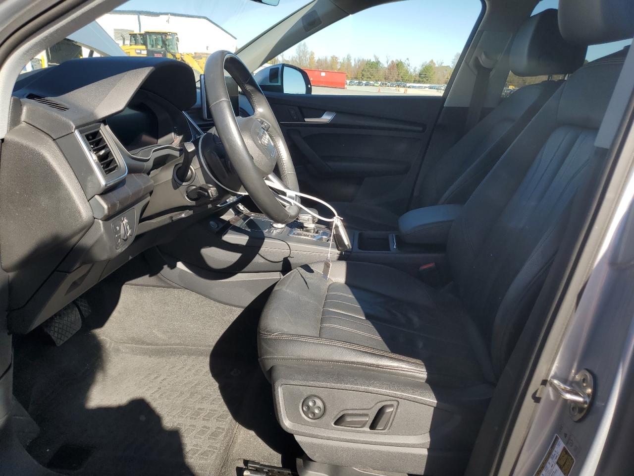 Audi Q5 Premium Plus Image 10