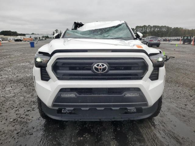 Toyota Tacoma Double Cab Image 5