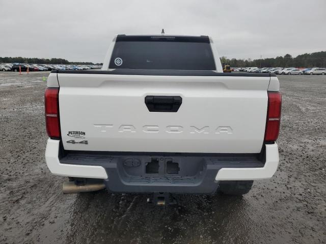 Toyota Tacoma Double Cab Image 11