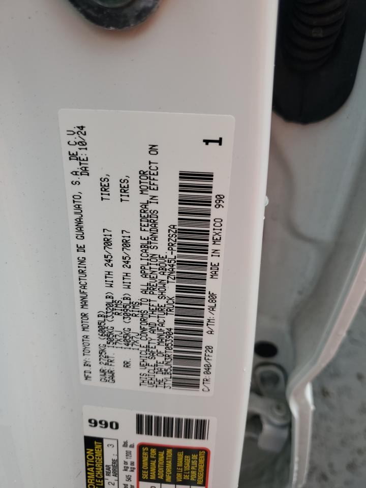 Toyota Tacoma Double Cab Image 10