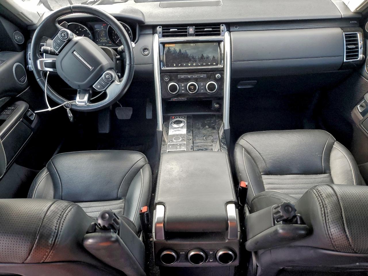 Land Rover Discovery Hse Luxury Image 4