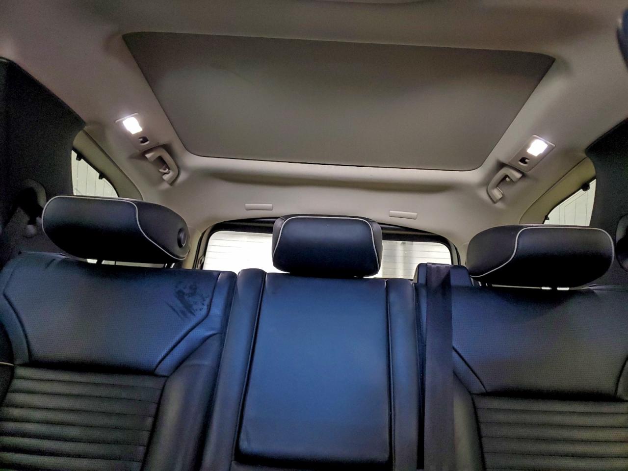 Land Rover Discovery Hse Luxury Image 5