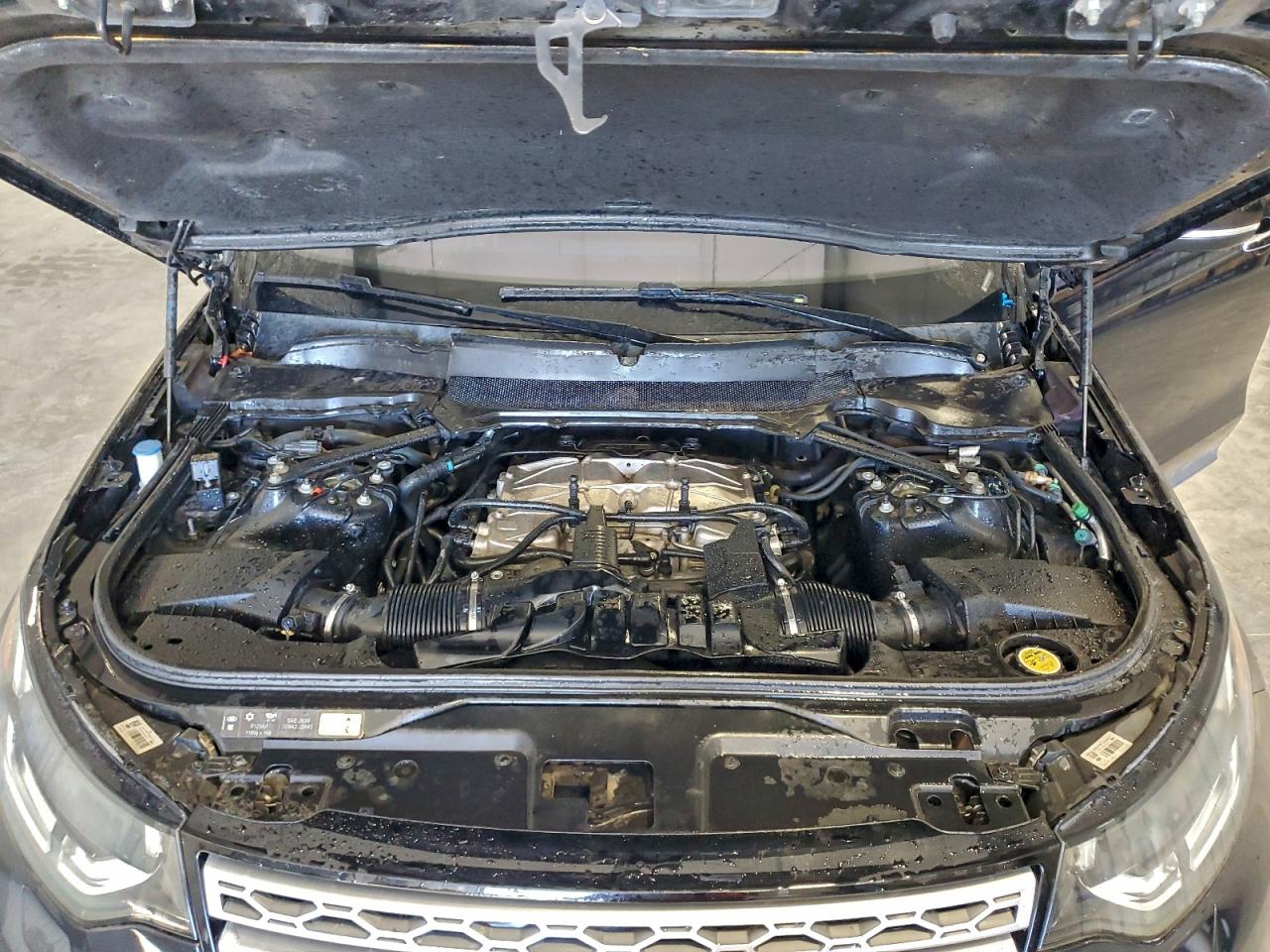 Land Rover Discovery Hse Luxury Image 8