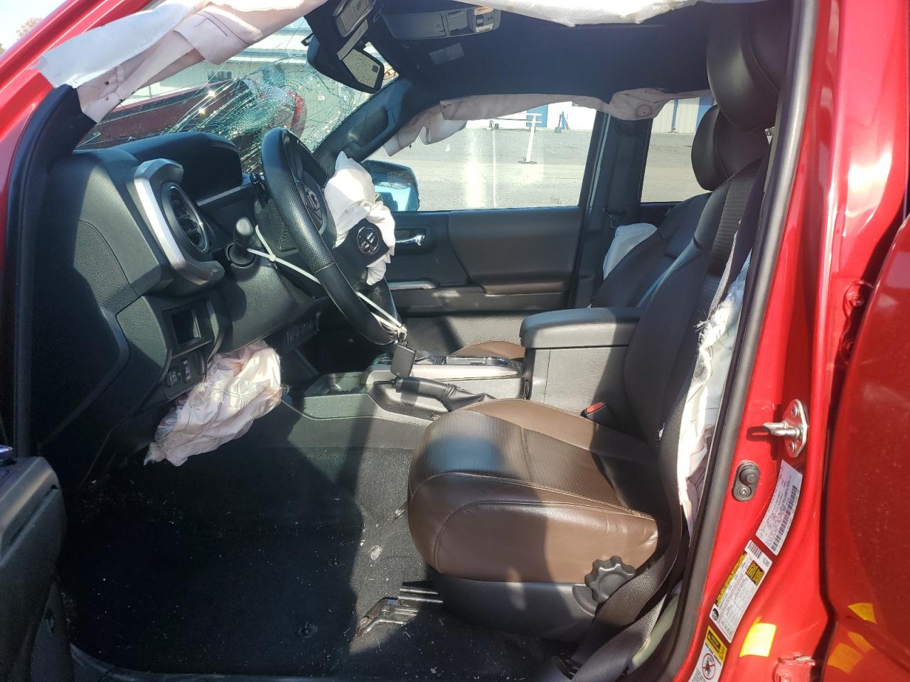 Toyota Tacoma Double Cab Image 12