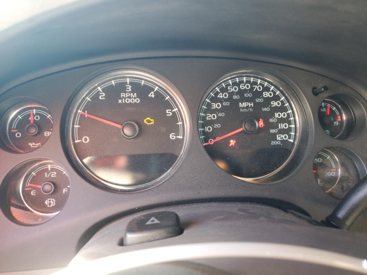 Chevrolet Tahoe C1500 Image 10