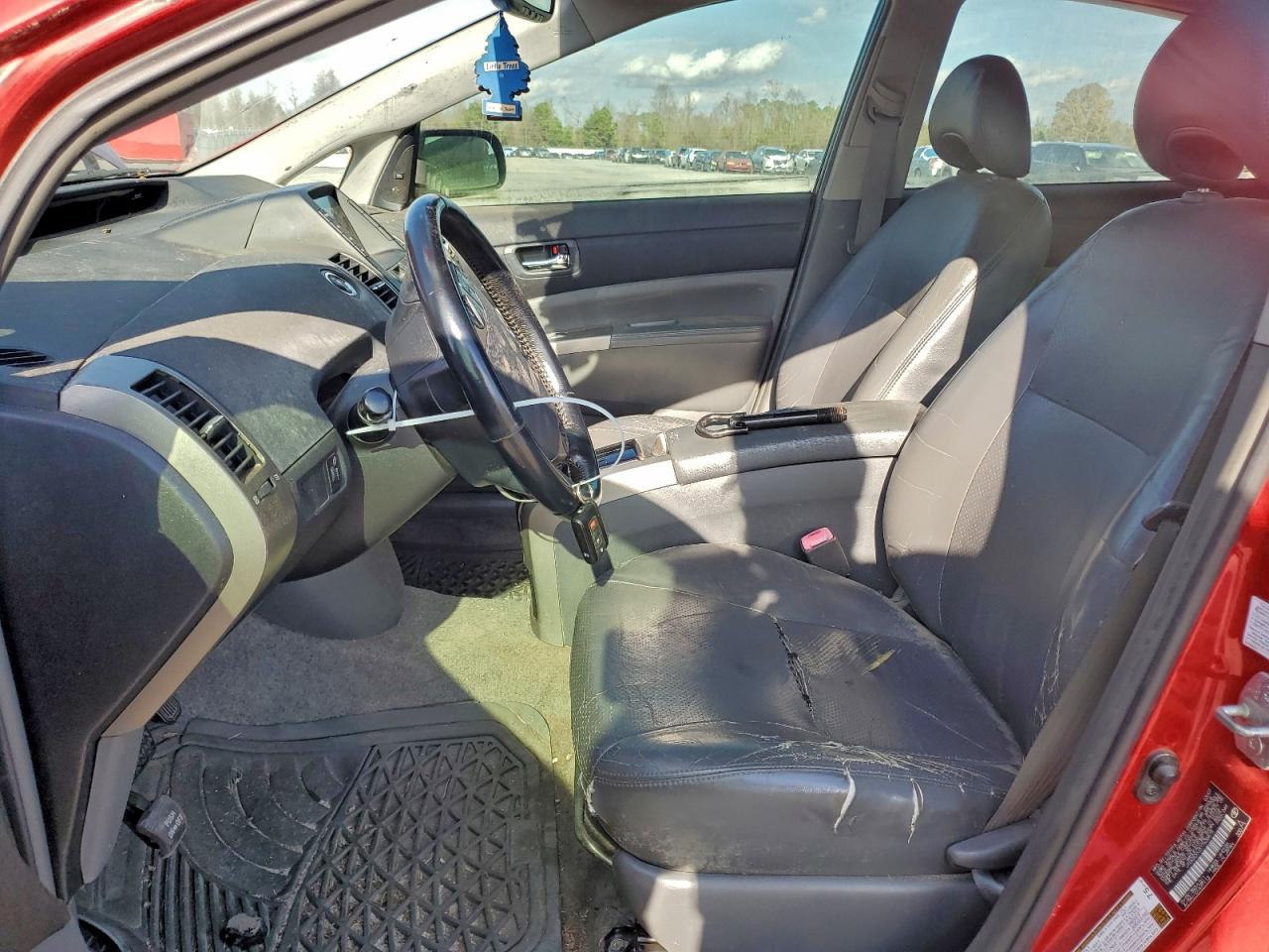 Toyota Prius Image 11