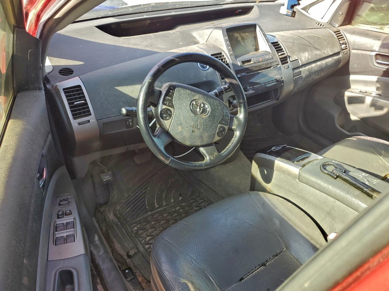 Toyota Prius Image 8