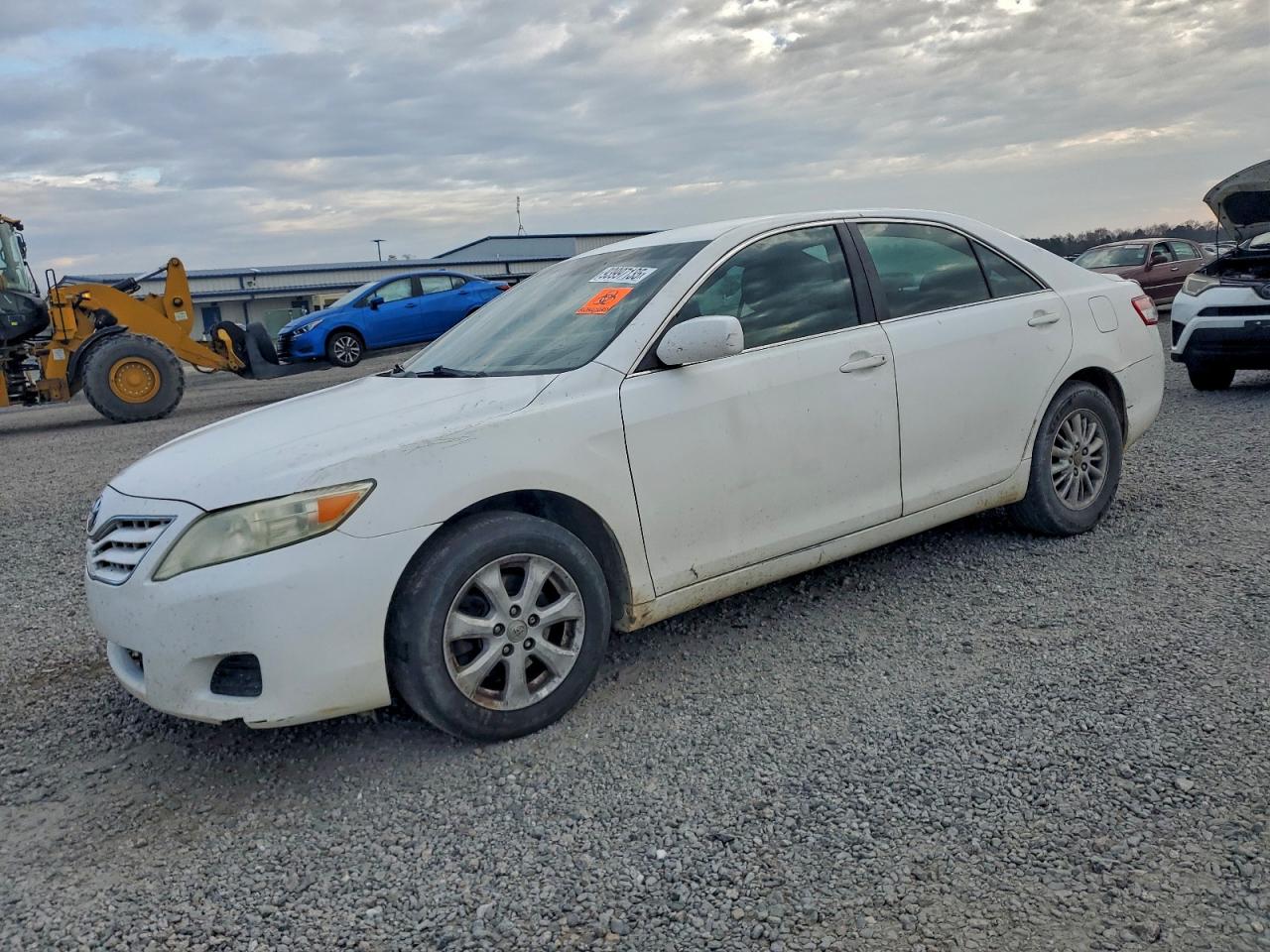 Toyota Camry Base Image 1