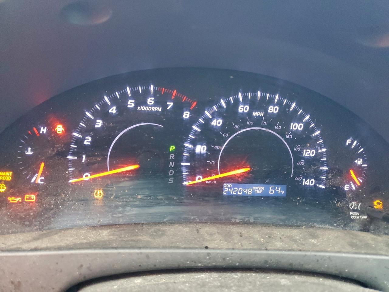 Toyota Camry Base Image 4