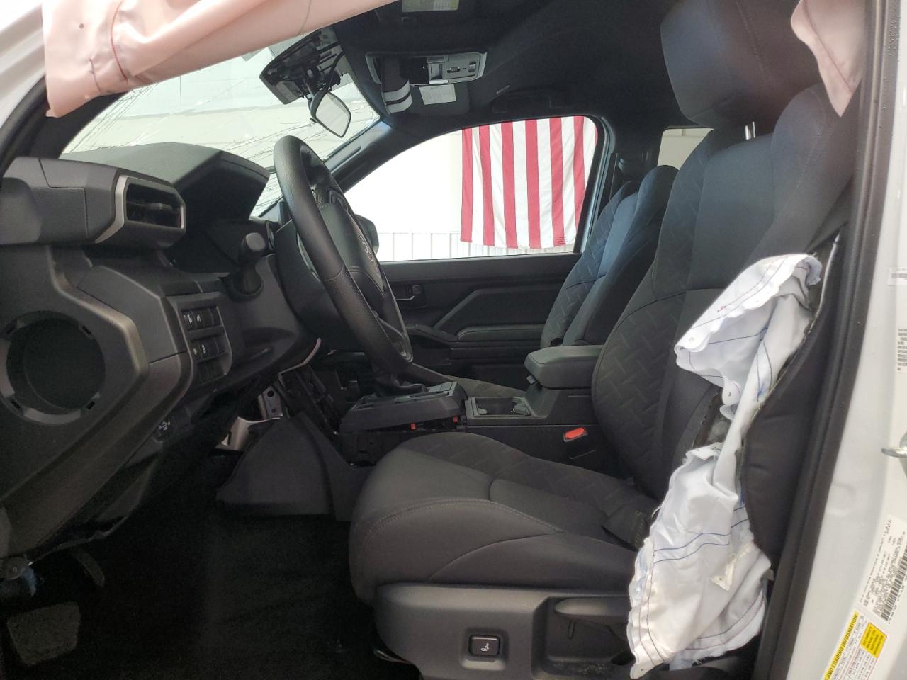 Toyota Tacoma Xtracab Image 4