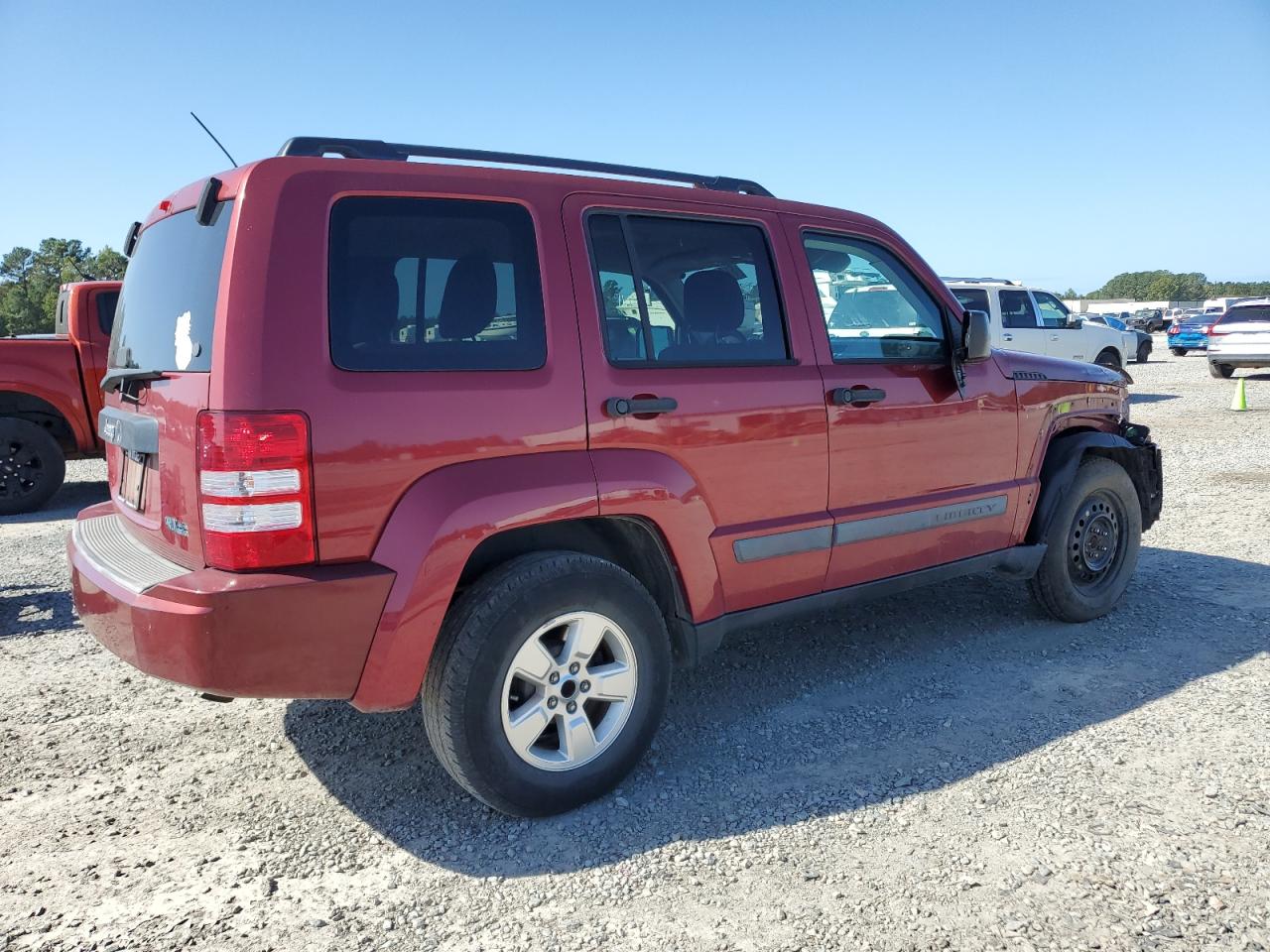 Jeep Liberty Sport Image 11