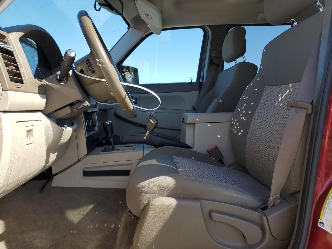 Jeep Liberty Sport Image 8