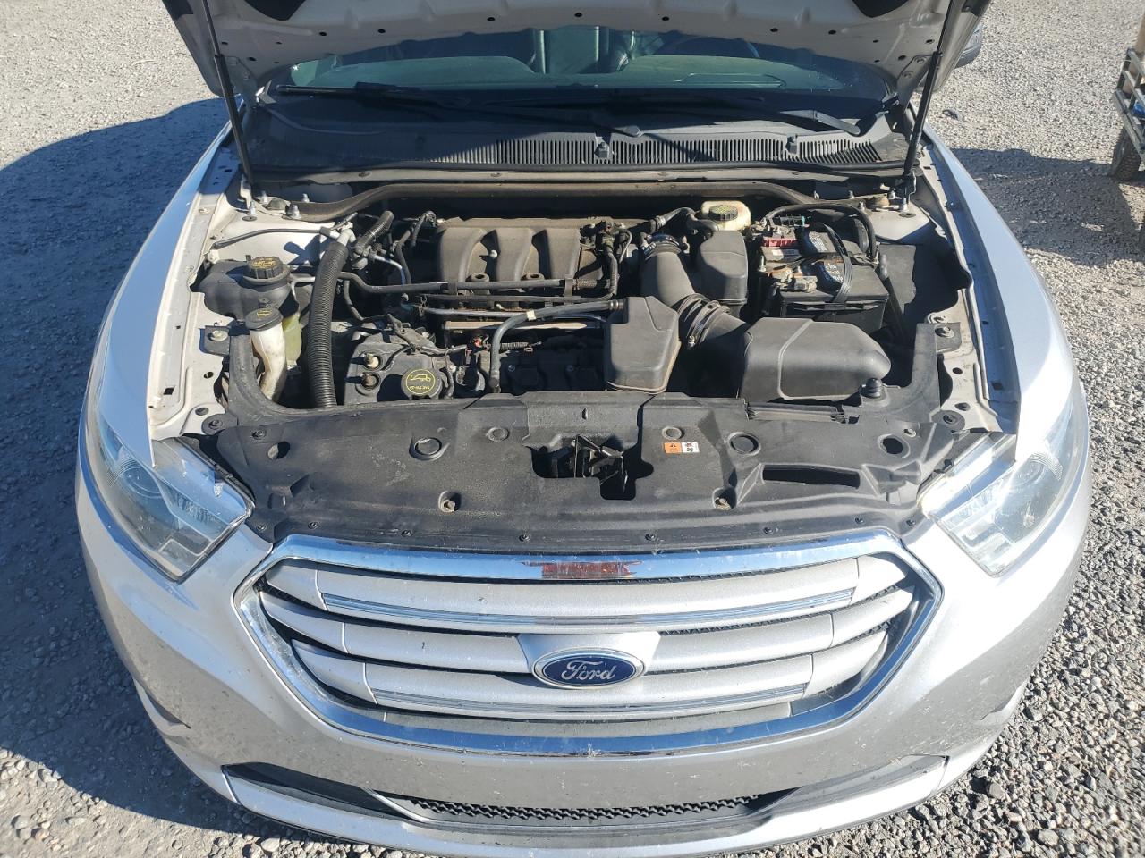 Ford Taurus Limited Image 11