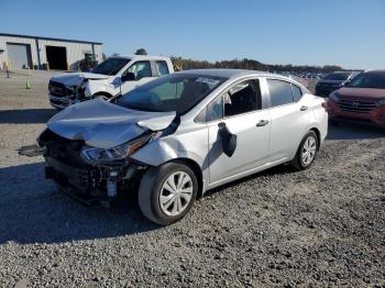  Salvage Nissan Versa
