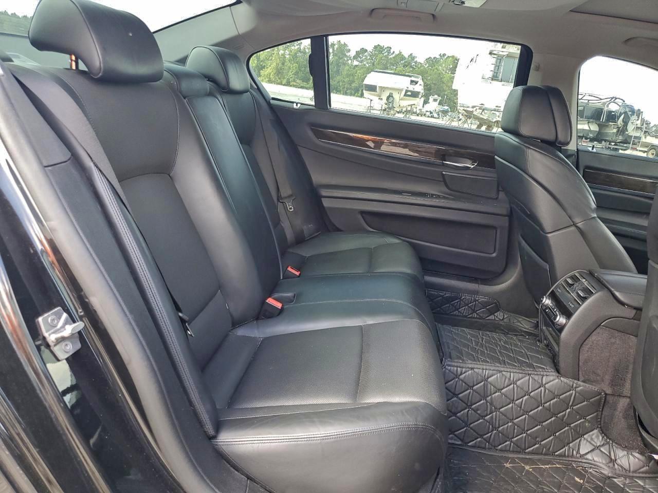 BMW 7 Series Lxi Image 9