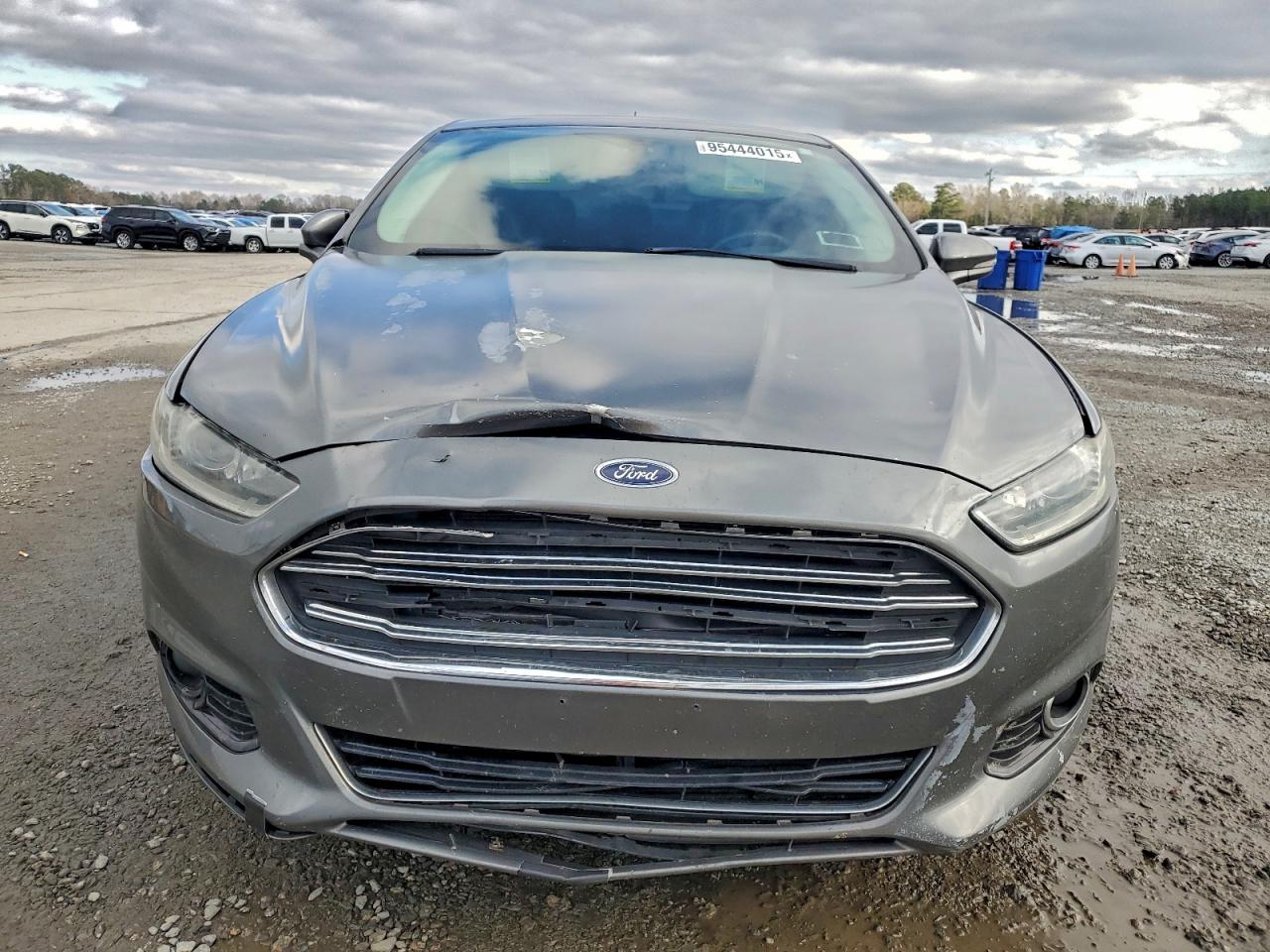 Ford Fusion Titanium Image 4