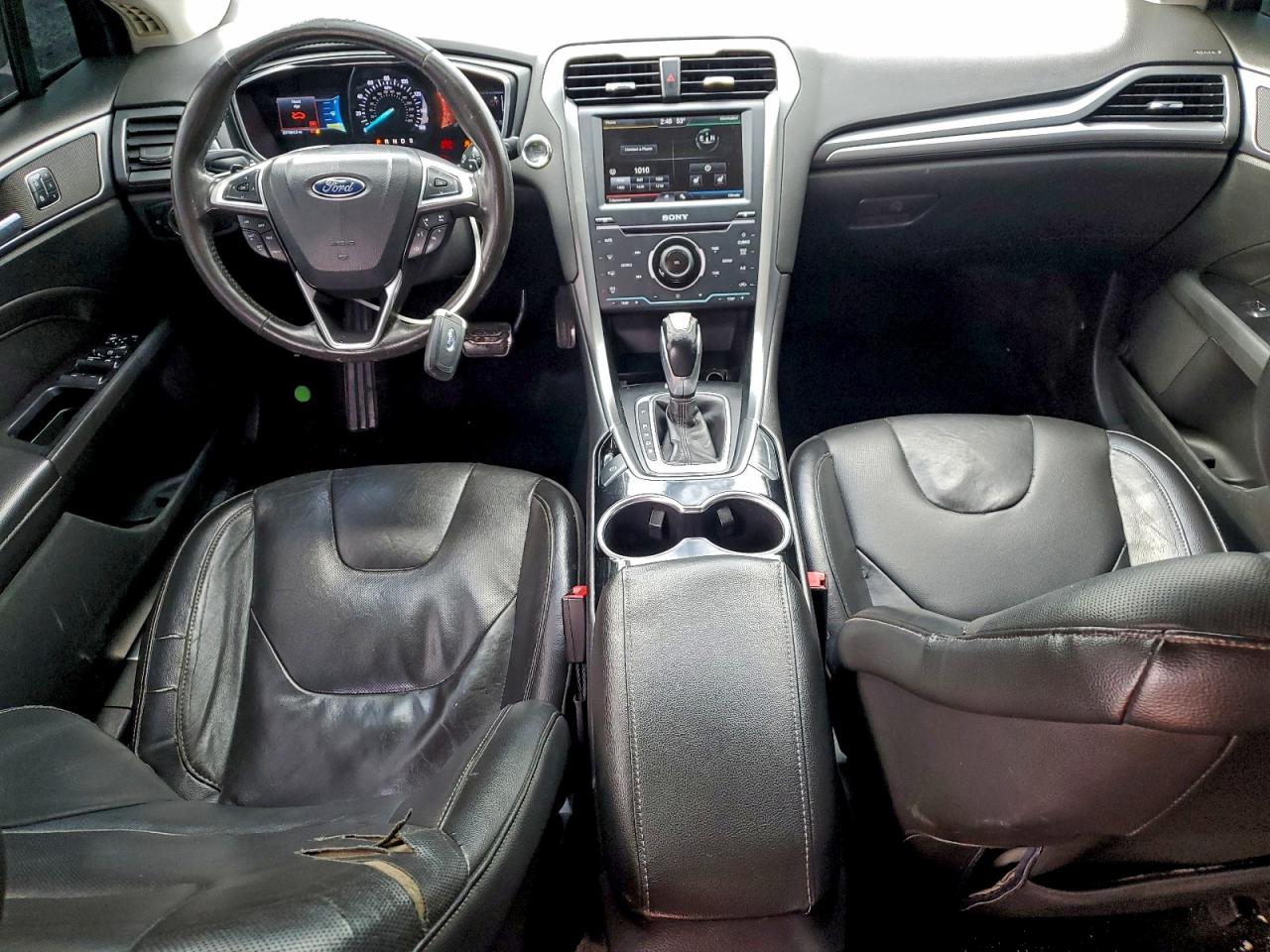 Ford Fusion Titanium Image 8