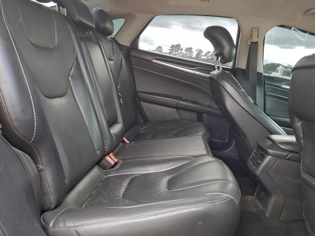 Ford Fusion Titanium Image 11