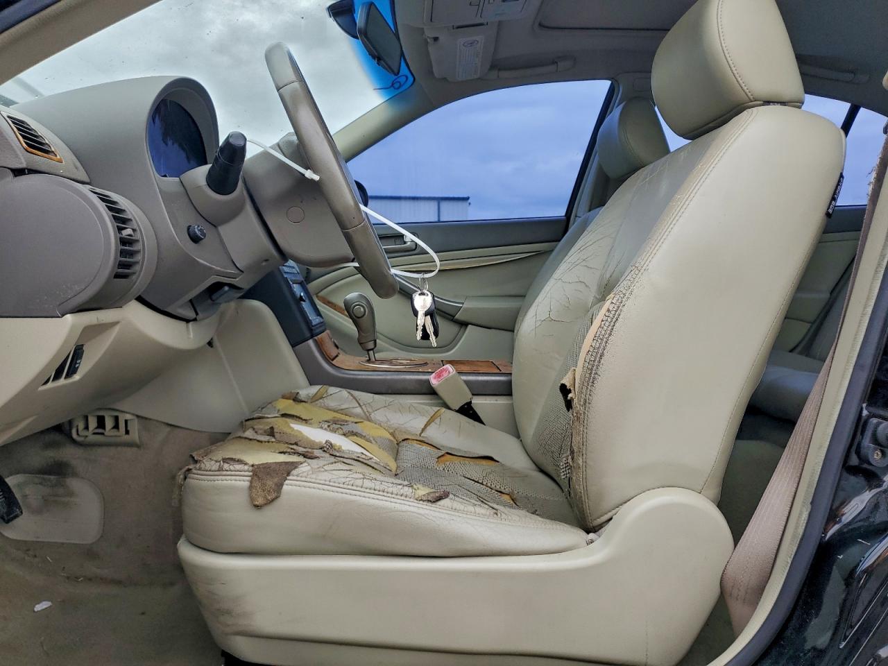 INFINITI G35 Image 12