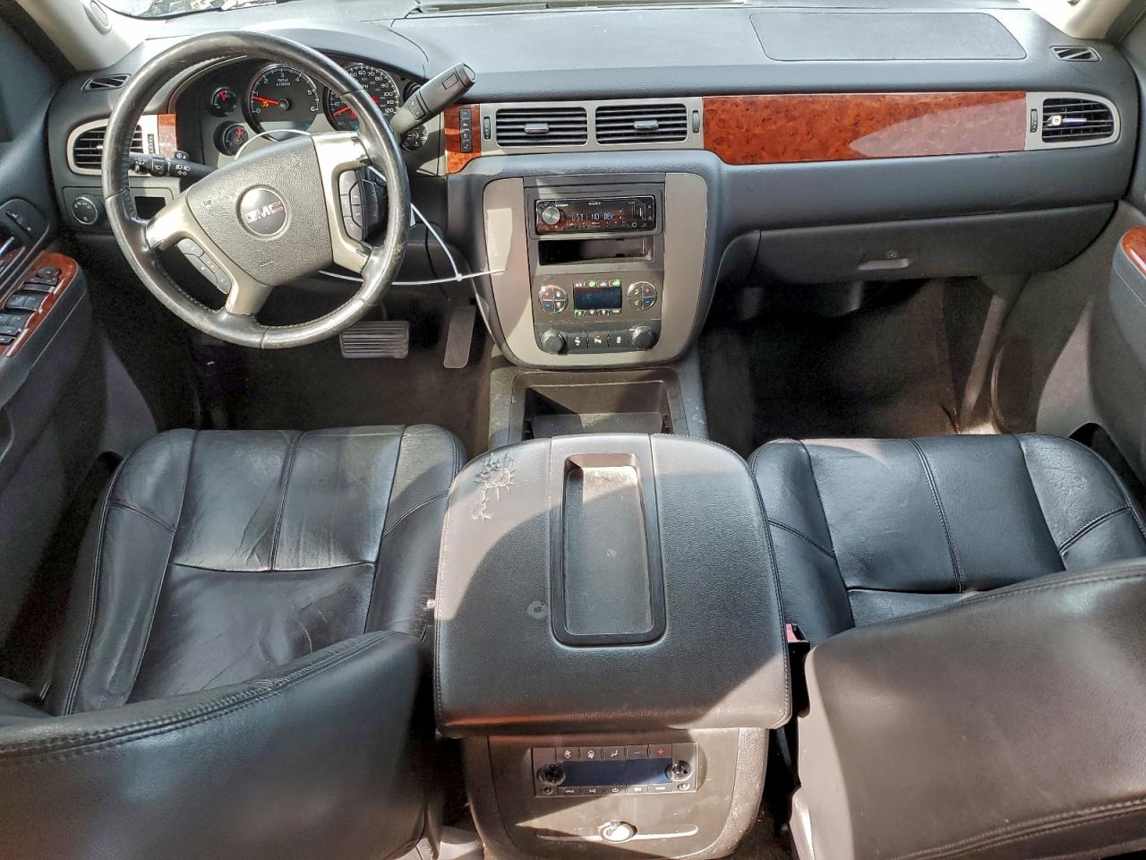 GMC Yukon Slt Image 6