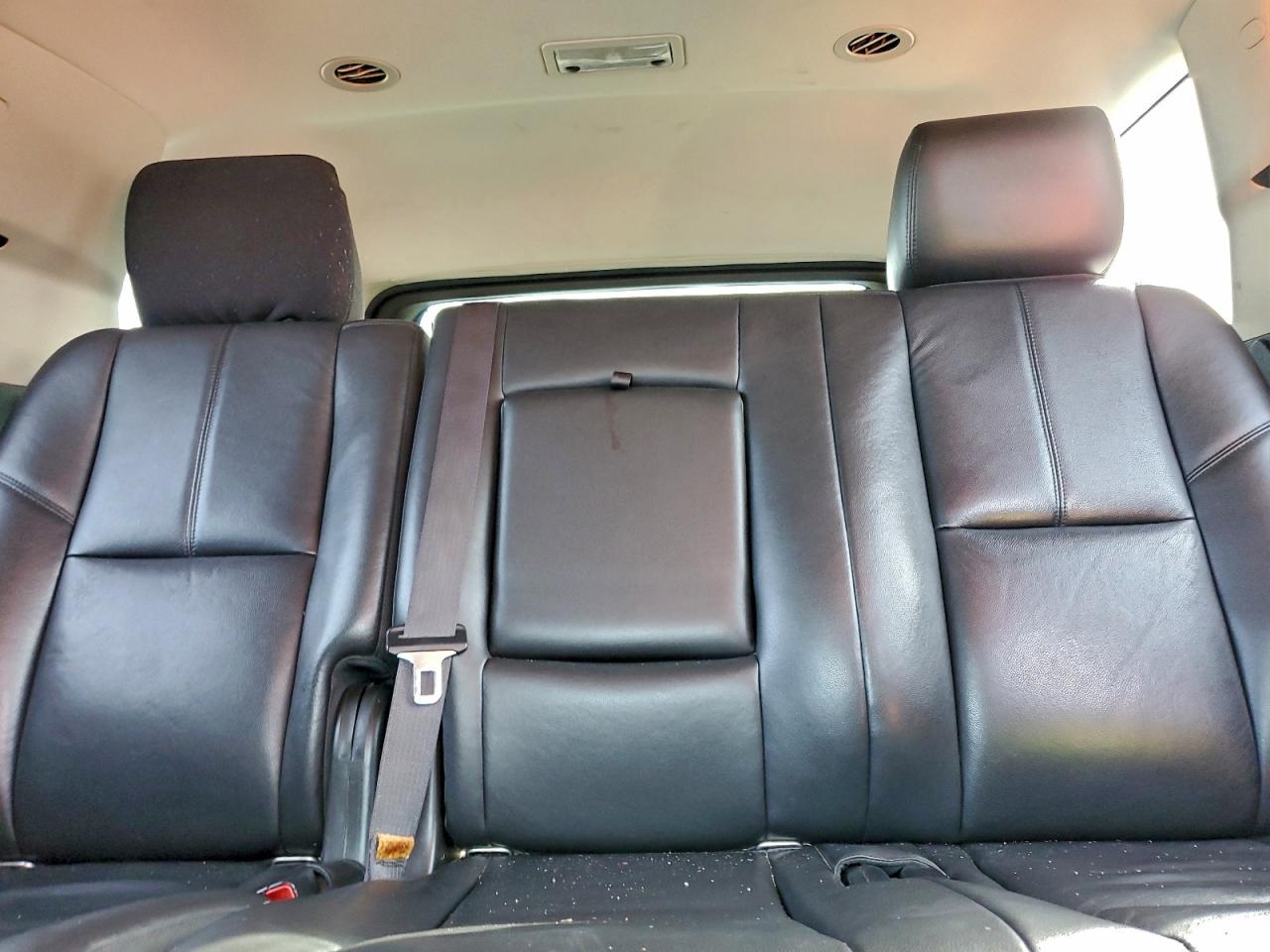 GMC Yukon Slt Image 9