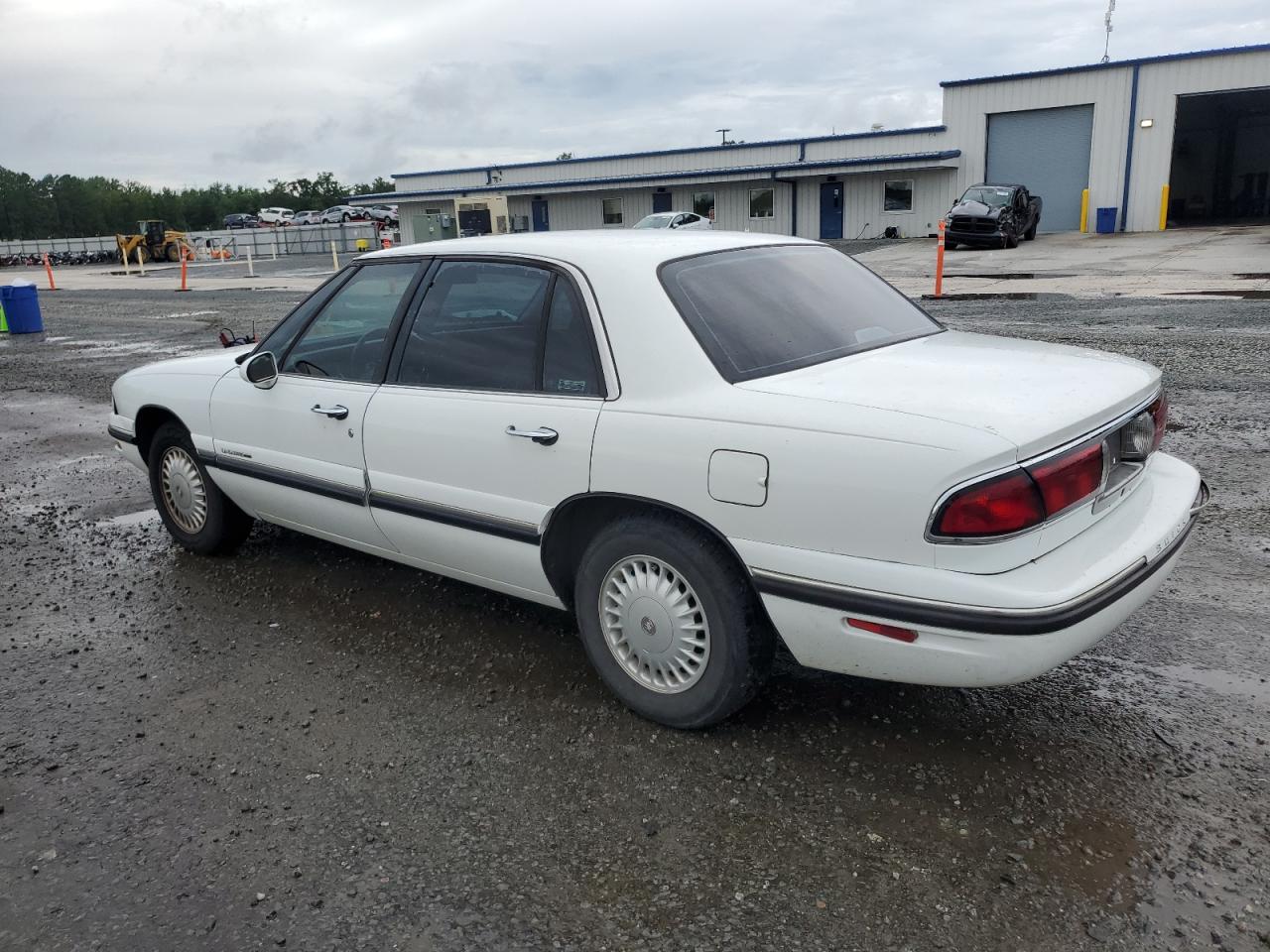 Buick LeSabre Custom Image 3