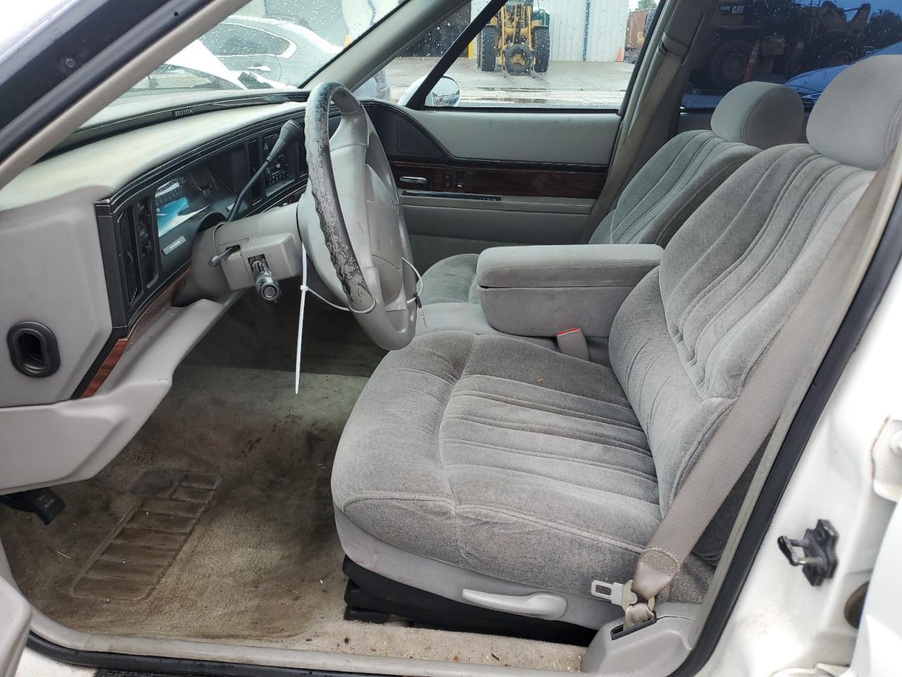 Buick LeSabre Custom Image 10