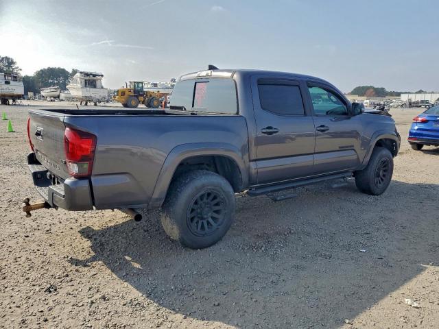 Toyota Tacoma Double Cab Image 7
