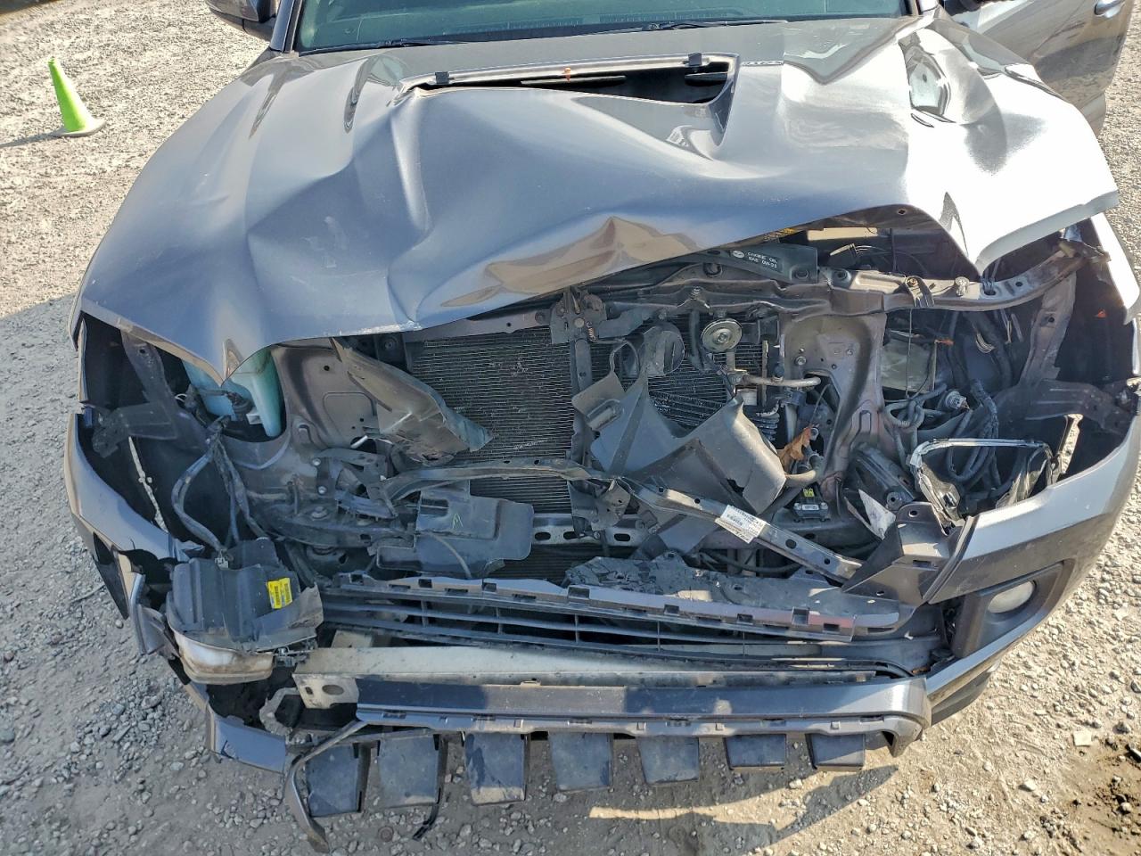 Toyota Tacoma Double Cab Image 12