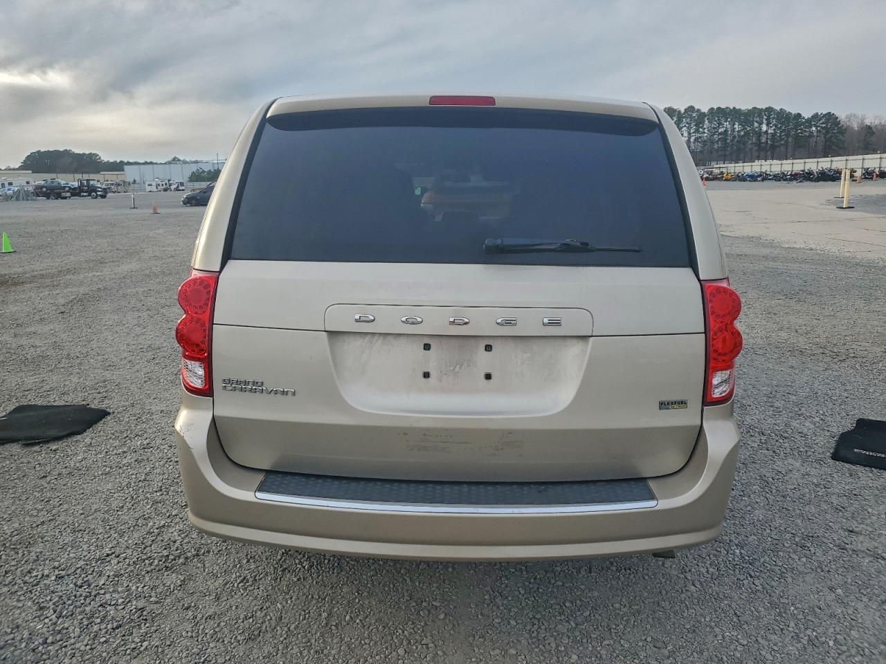 Dodge Caravan Se Image 12