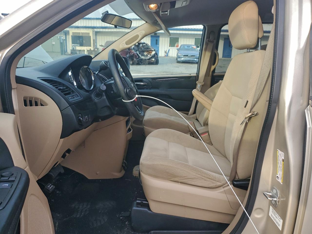 Dodge Caravan Se Image 8