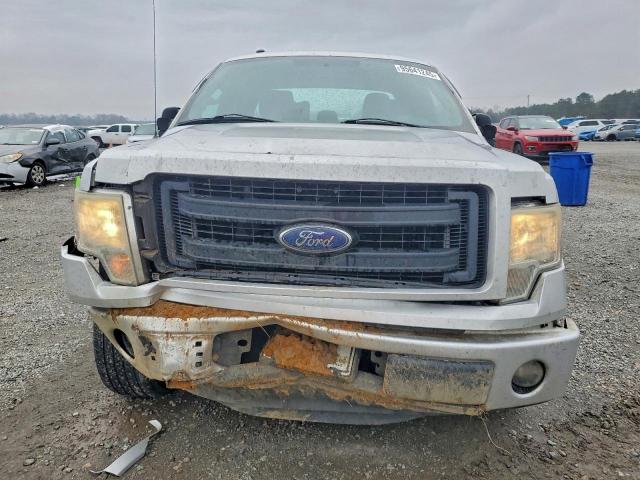 Ford F-150 Super Cab Image 6