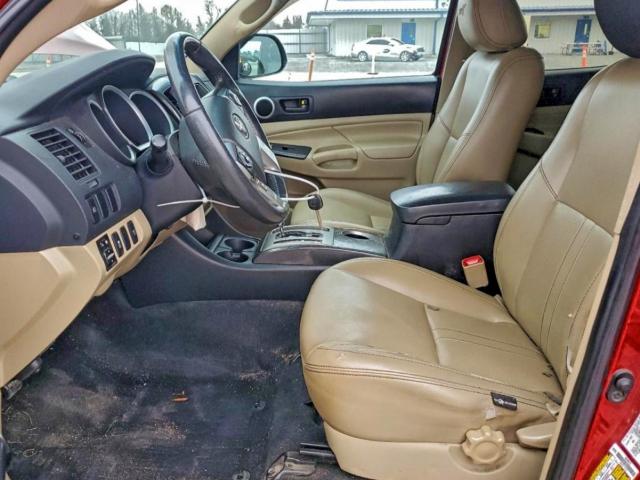 Toyota Tacoma Double Cab Image 12