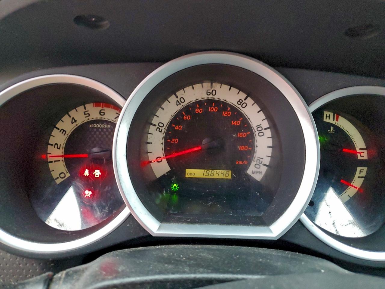 Toyota Tacoma Double Cab Image 11