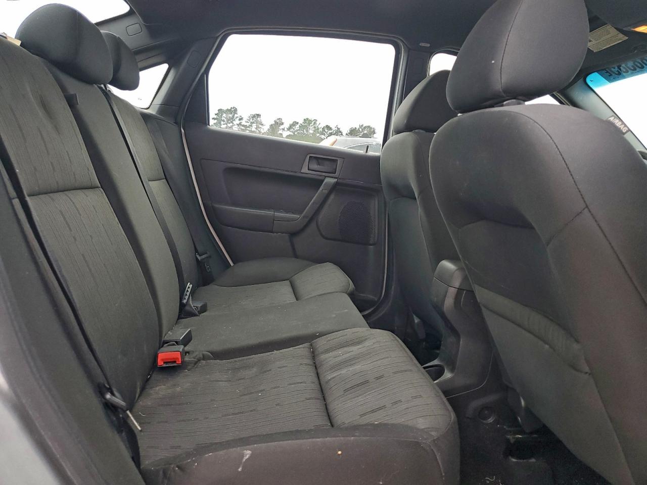 Ford Focus Se Image 11