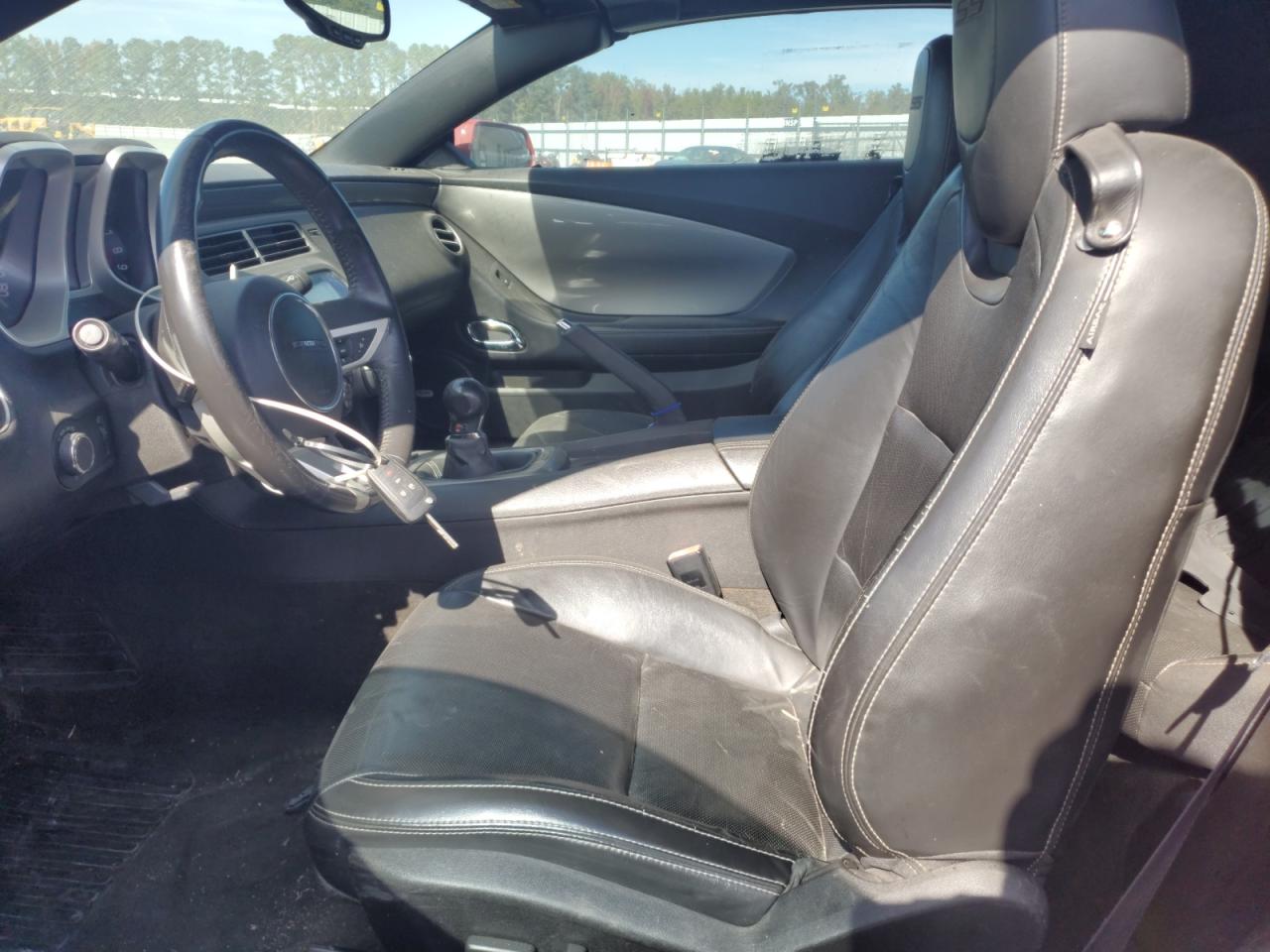 Chevrolet Camaro Image 2