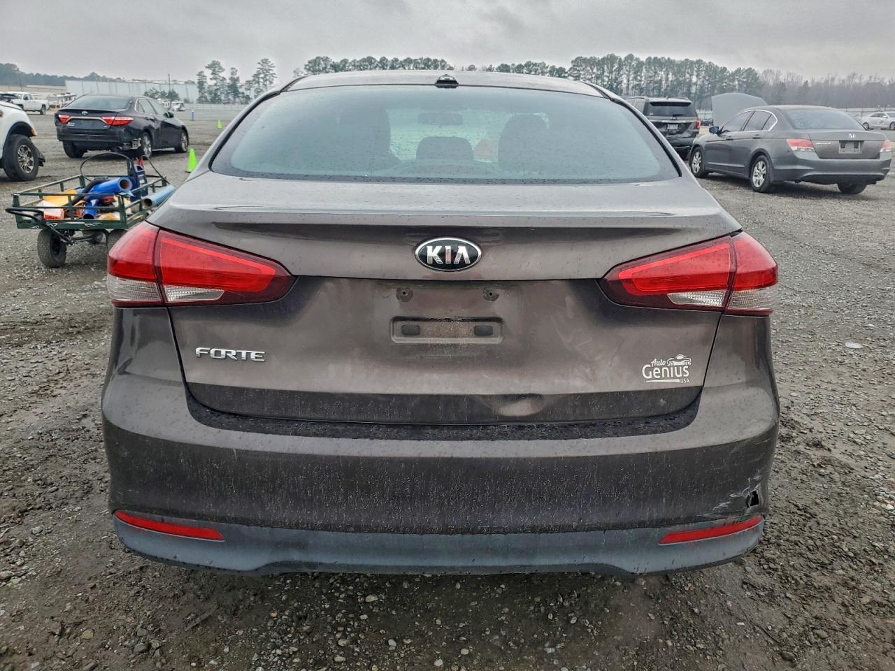 Kia Forte Lx Image 2