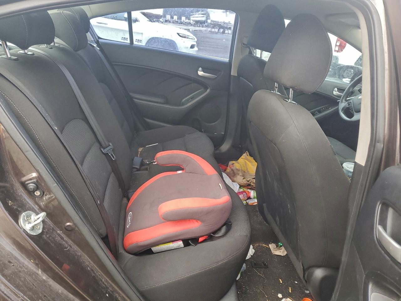 Kia Forte Lx Image 8