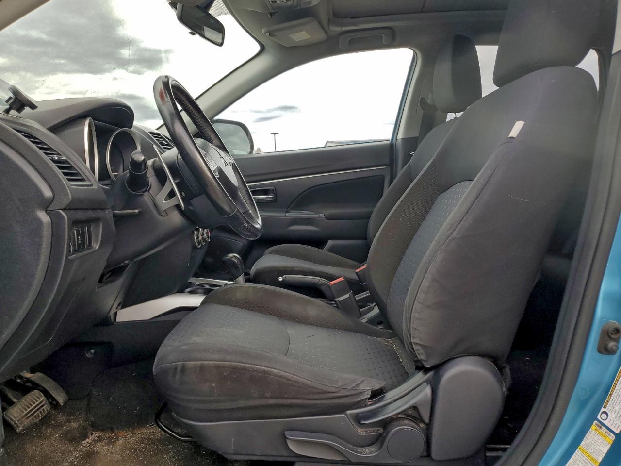 Mitsubishi Outlander Se Image 10