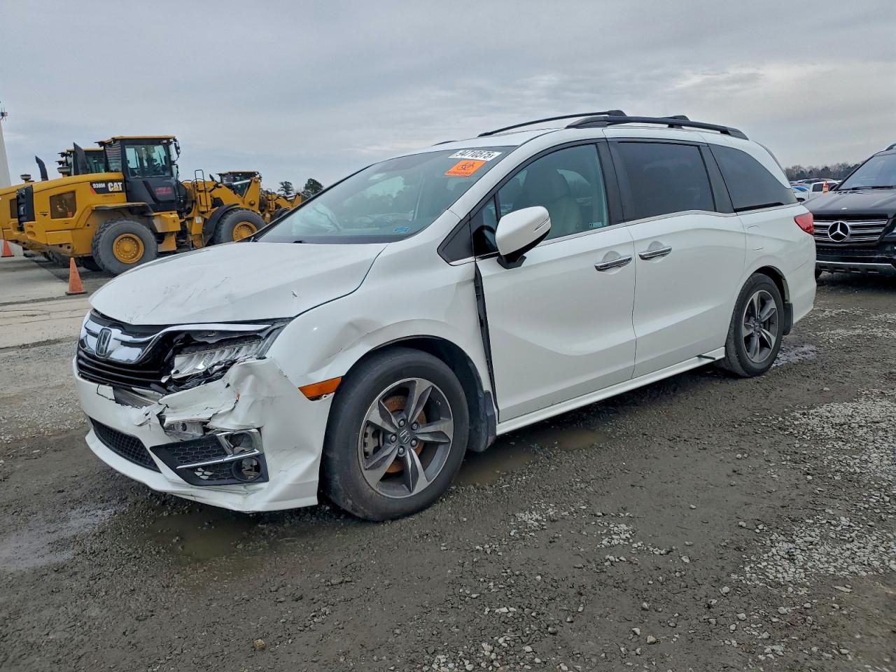 Honda Odyssey Touring Image 1