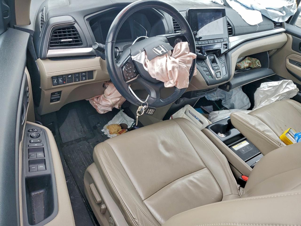 Honda Odyssey Touring Image 12